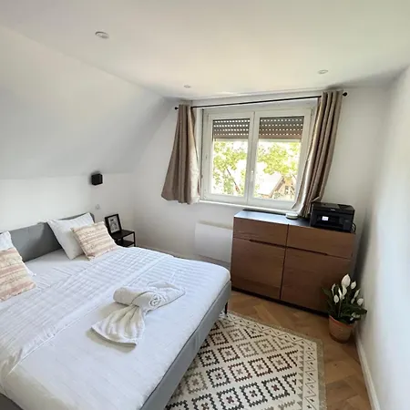 Soh Rent Maison - Piscine Proche Strasbourg - Tv - Wifi - Parking